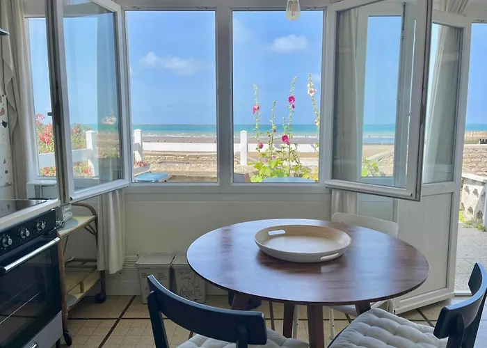 La Parenthese Marine, Vue Avec Terrasse *